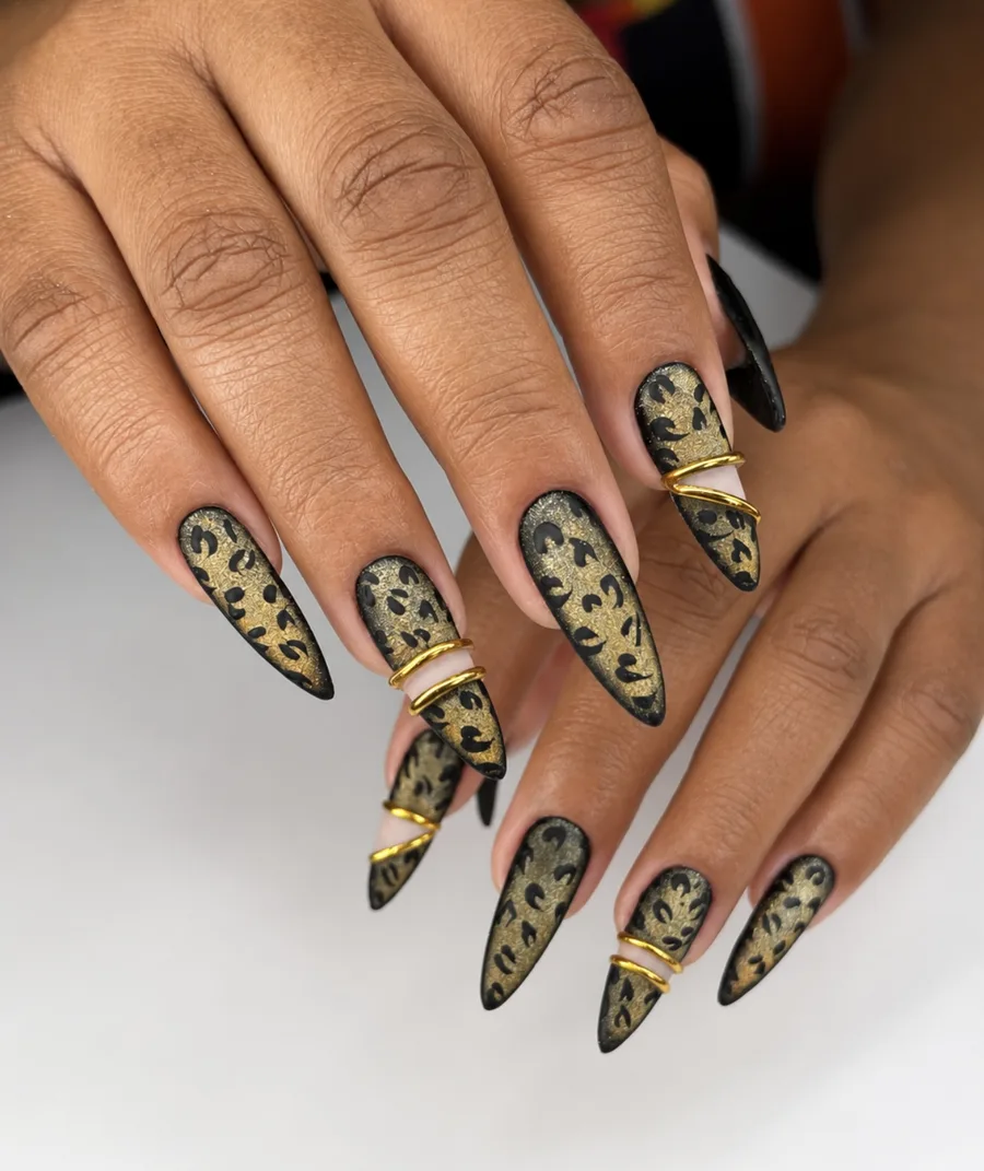 Gold leopard print nail set