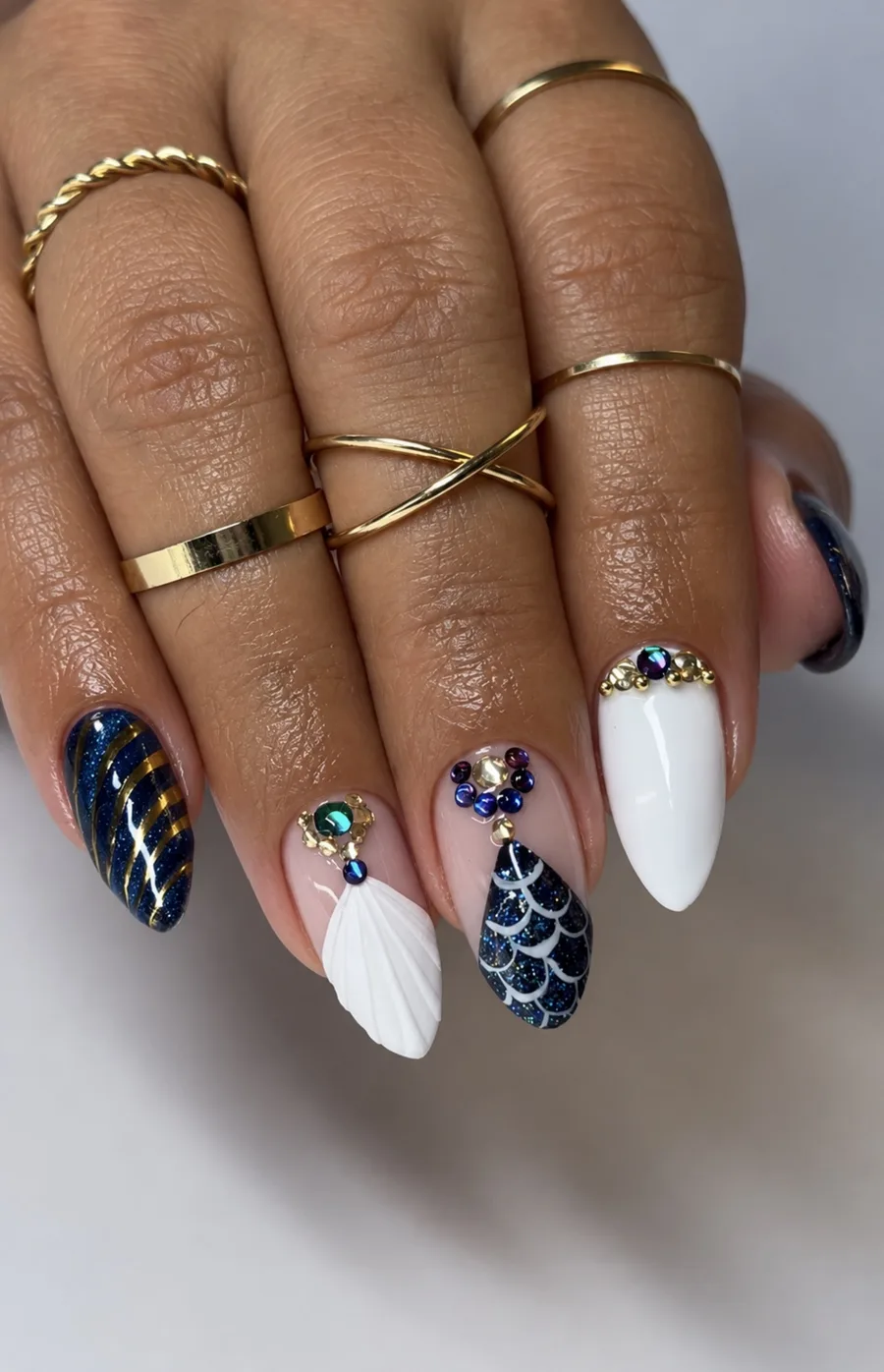 Mermaid scale and gem nail set